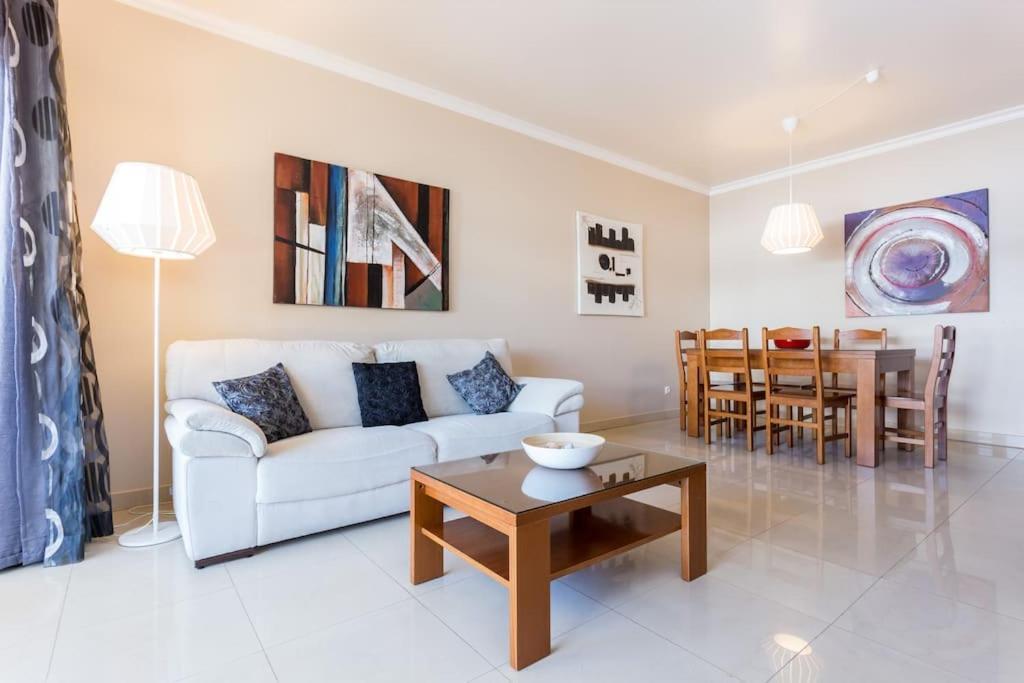 Sea Breeze Lagos Apartment Buitenkant foto